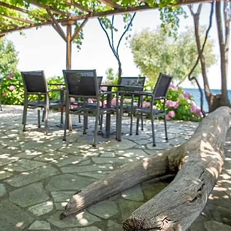 Cleopatra Hotel 2*